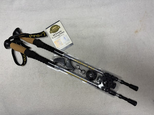 NEW -- PRO-TREKKER --- SET OF 2 POLES / WALKING STICKS --- ADJUSTABLE (65-135cm)