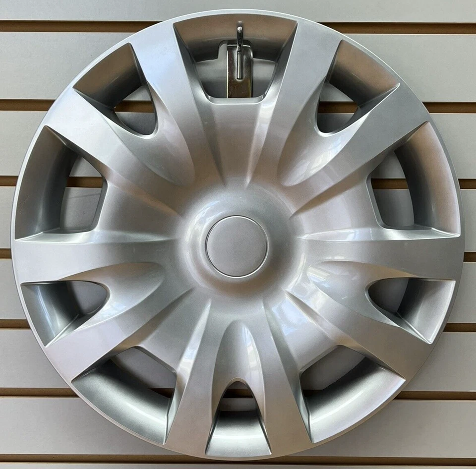 Juego de 4 tapacubos plateados nuevos de 16" para minivan Nissan QUEST 2011-2017 Foto 2 de 2