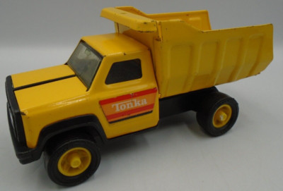 TONKA MINI 19cm GELBER KIPPER LKW GUTER ZUSTAND MIT SPIELSPUREN BITTE LESEN