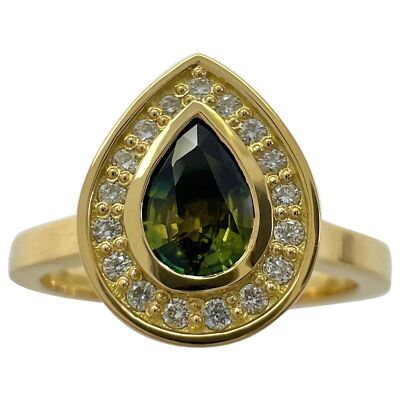 IGI zertifizierter einzigartiger zweifarbiger Halo-Ring Saphir & Diamant 18 Karat Gelbgold