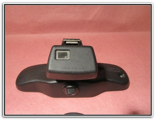 05 CADILLAC STS V8 REAR VIEW MIRROR ONSTAR OEM AUTO DIM - Picture 2 of 8