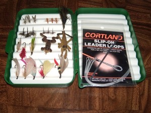 Cabela’s Fly Case ~ Fly Fishing Storage Foam W/20+ Flies Cortland Leaders