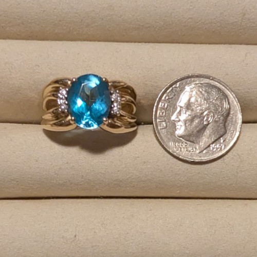 14kt Yellow Gold 3.00 Ct Swiss Blue Topaz Ring With .13 ct. Diamonds 5.45g