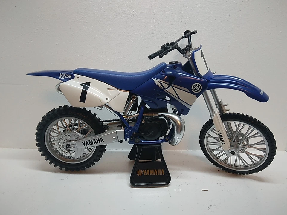 Yamaha YZ 250 Foto 2 de 4