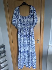 4XL (24) Plus size blue & white maxi dress square neckline puff sleeves pockets