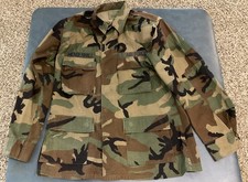 U.S. Air Force Men s M Camouflage Long Sleeve Jacket Preowned