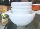 5 Rare Vintage Pyrex Opal bowl set  Made In Usa Stamped