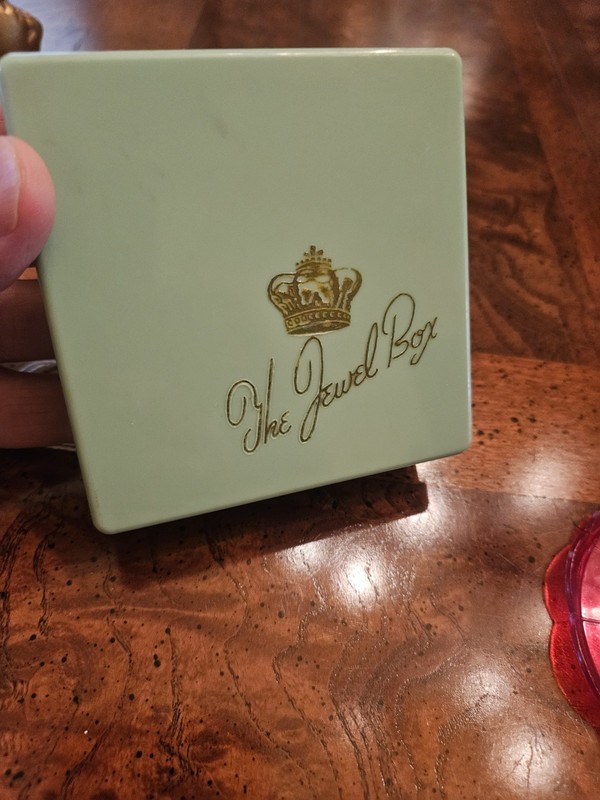 Vintage Celluloid Box 7 coasters..1930 era