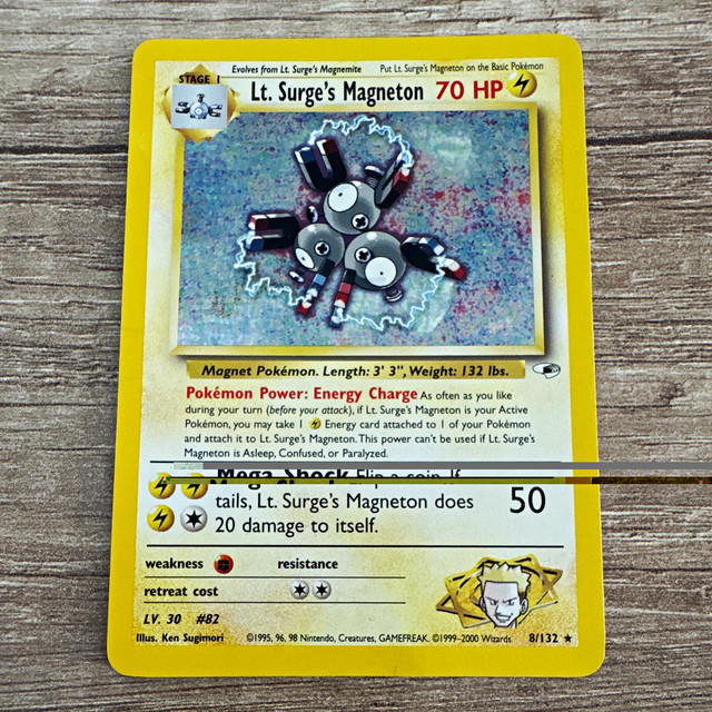 Lt. Surge's Magneton #8 (Gym Heroes (2000))