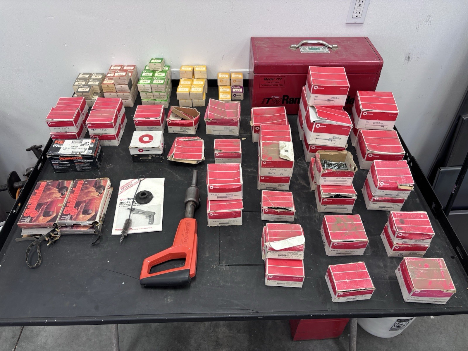 *Large Lot* Low Velocity Power Fasteners / Omark Drivepins & Power Loads