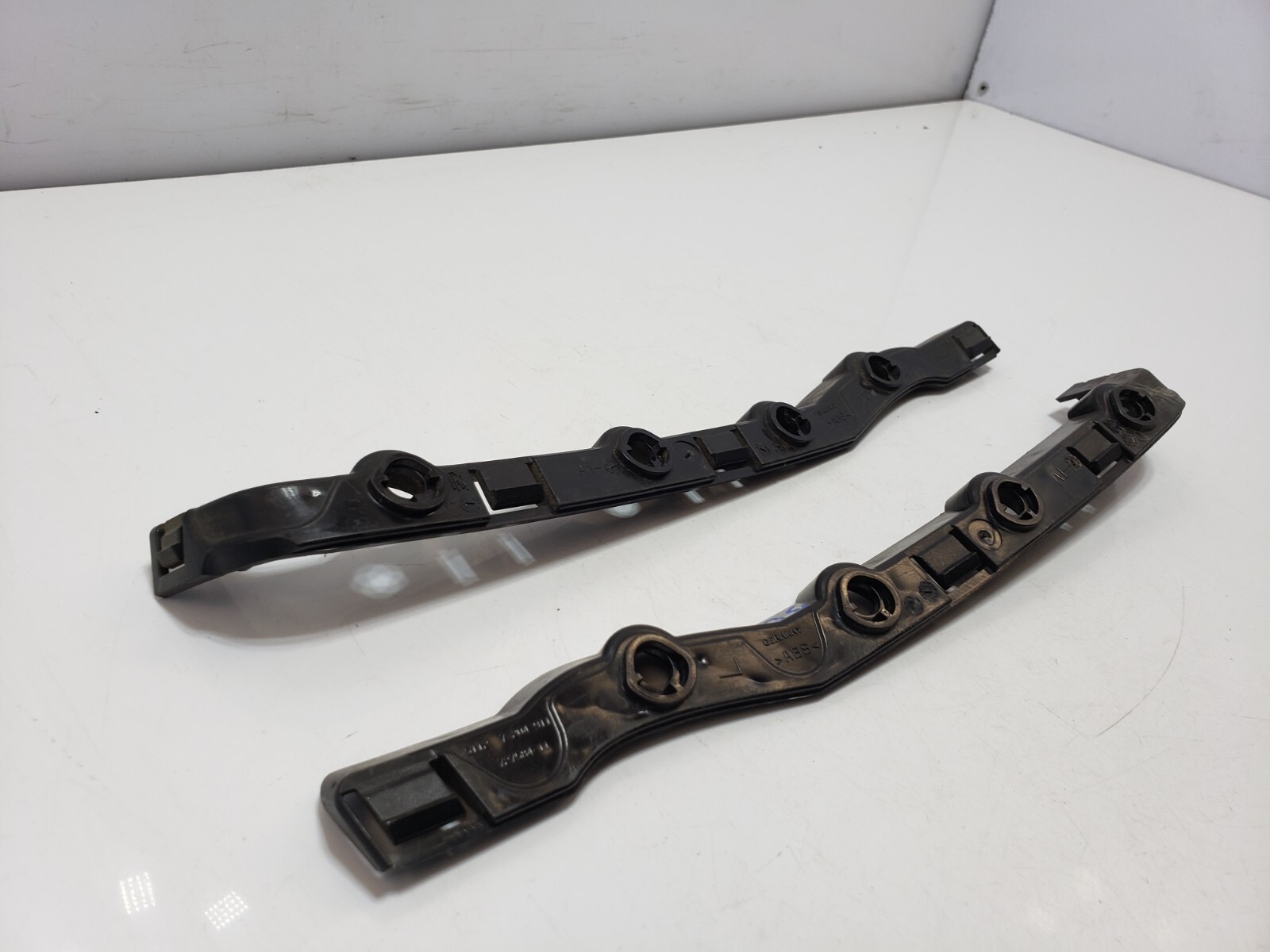 ✅ 2010-2014 OEM Rolls-Royce Ghost RR4 Rear Left Right Bumper Guide Bracket