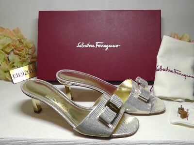 Salvatore Ferragamo Platino/Gold GLO 55 VARA BOW Leather Slides Sandals Sz 