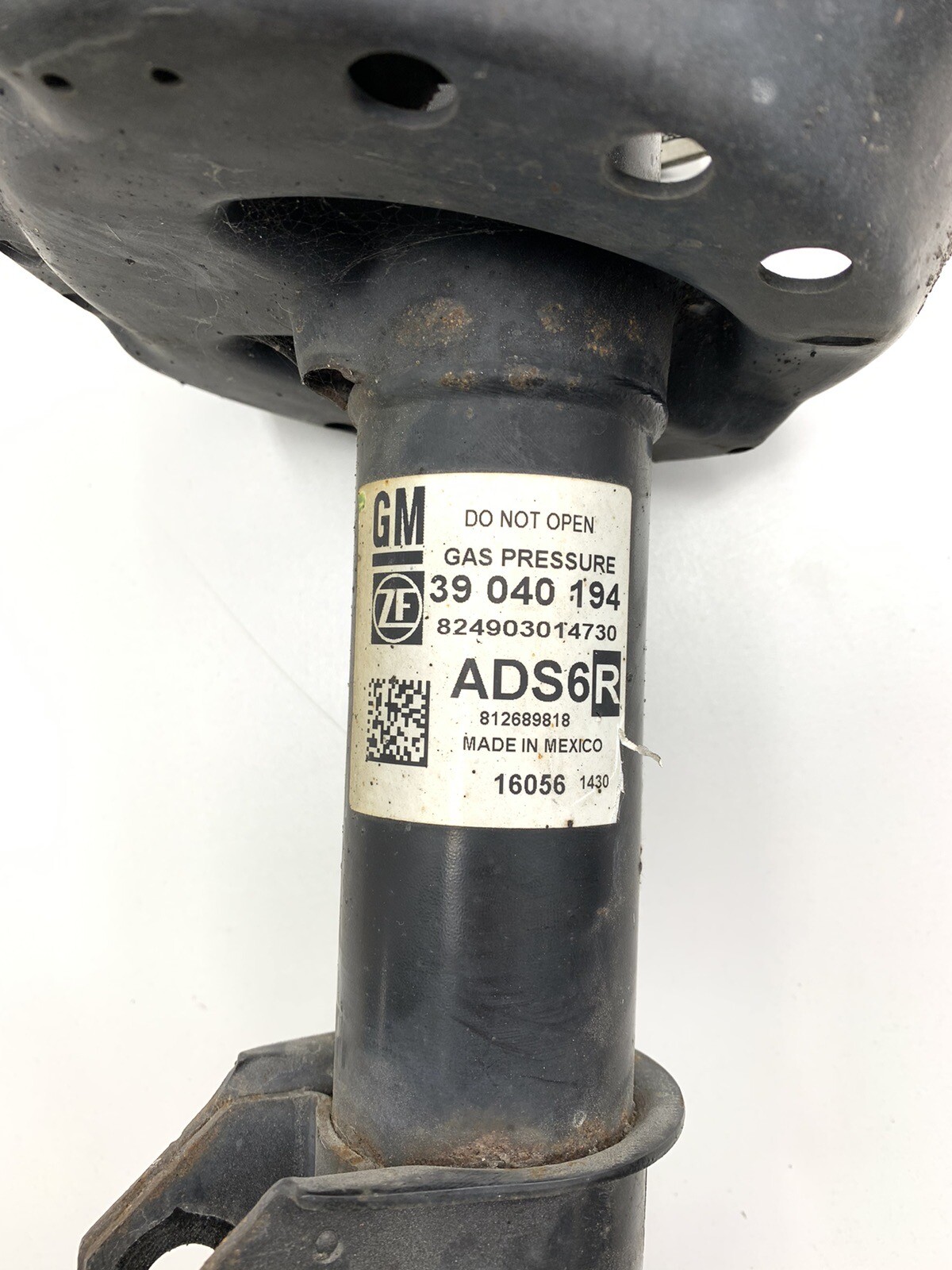 Genuine OEM Front Right Suspension Strut for Chevrolet 39040194 