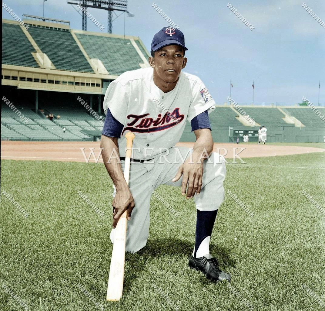 EL370 Tony Oliva Minnesota Twins Baseball 8x10 11x14 16x20