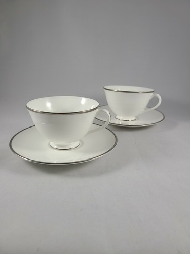 ROYAL DOULTON BONE CHINA SIGNET H4974 ENGLAND 2 FOOTED CUP & SAUCER SET - Picture 10 of 11