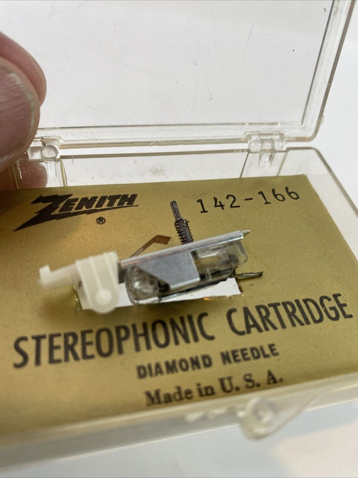 Vintage NOS Zenith Phonograph Stereophonic Cartridge Diamond Needle 142