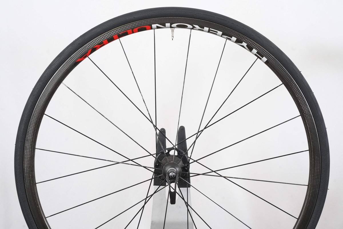 Campagnolo Hyperon Ultra Carbon Clincher Rim Brake Wheelset Campagnolo Hyperon Ultra Carbon Clincher Rim Brake Wheelset