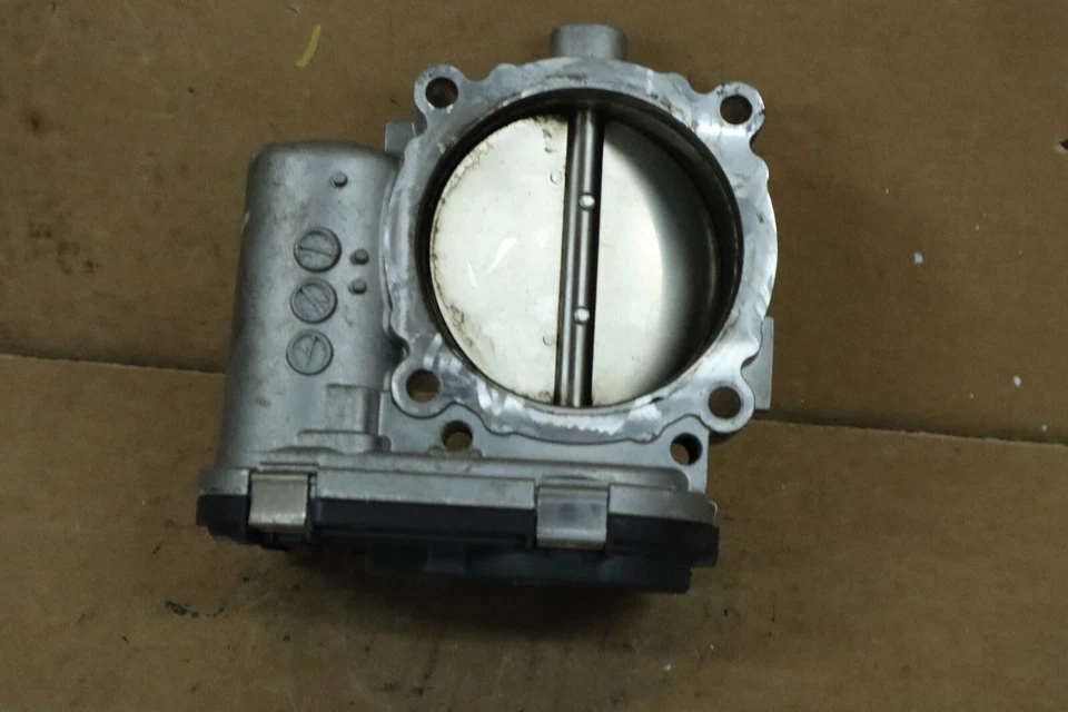 Chrysler 300 2011 2012 2013 2014 3,6 L carrocería del acelerador del motor OEM 05184349AC Foto 2 de 4