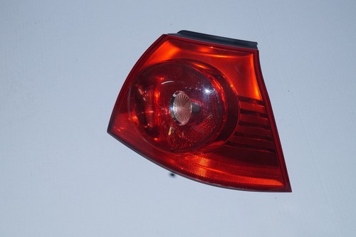Original VW Golf 5 V 1K  Rückleuchte Heckleuchte rechts außen 1K6945096E