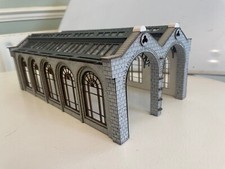NEW 00  Gauge Cheltenham 2 Lane Engine Shed in Stone
