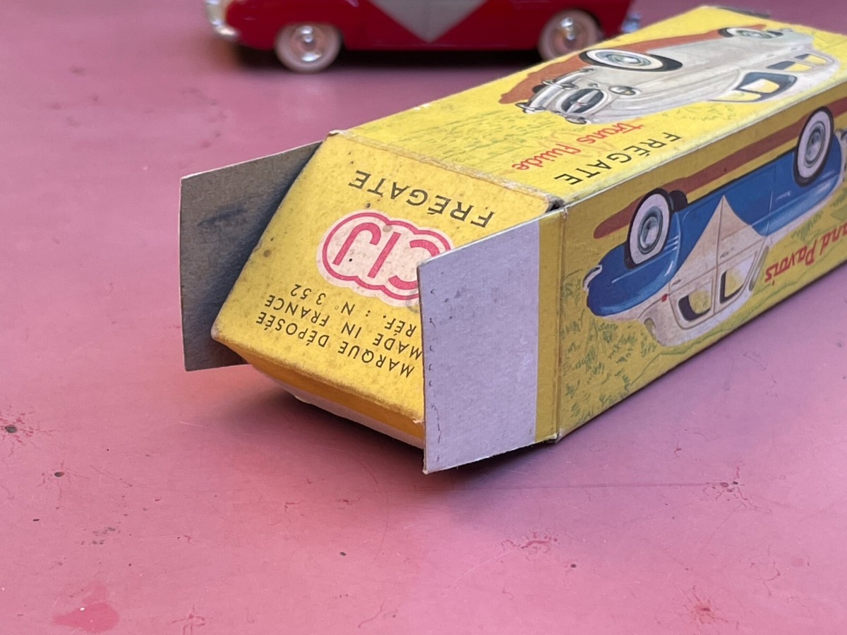 Renault fregate gd pavois 1956 1/24 - Collection