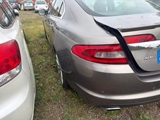 Pare-choc arrière Jaguar XF