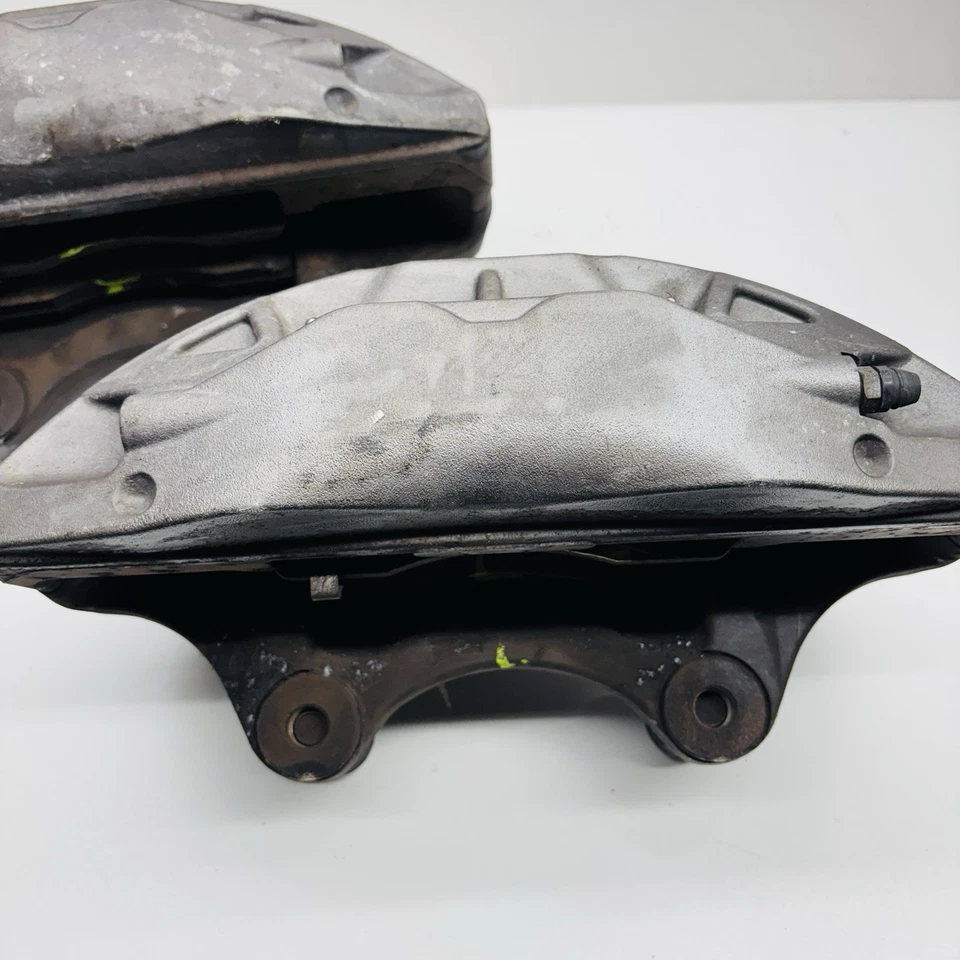 Pinzas de freno Brembo Cadillac XTS 2013-2019 Foto 2 de 4