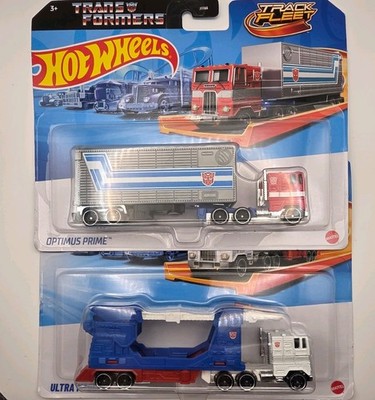 Hot Wheels Track Fleet Transformer Ultra Magnus & Optimus Prime