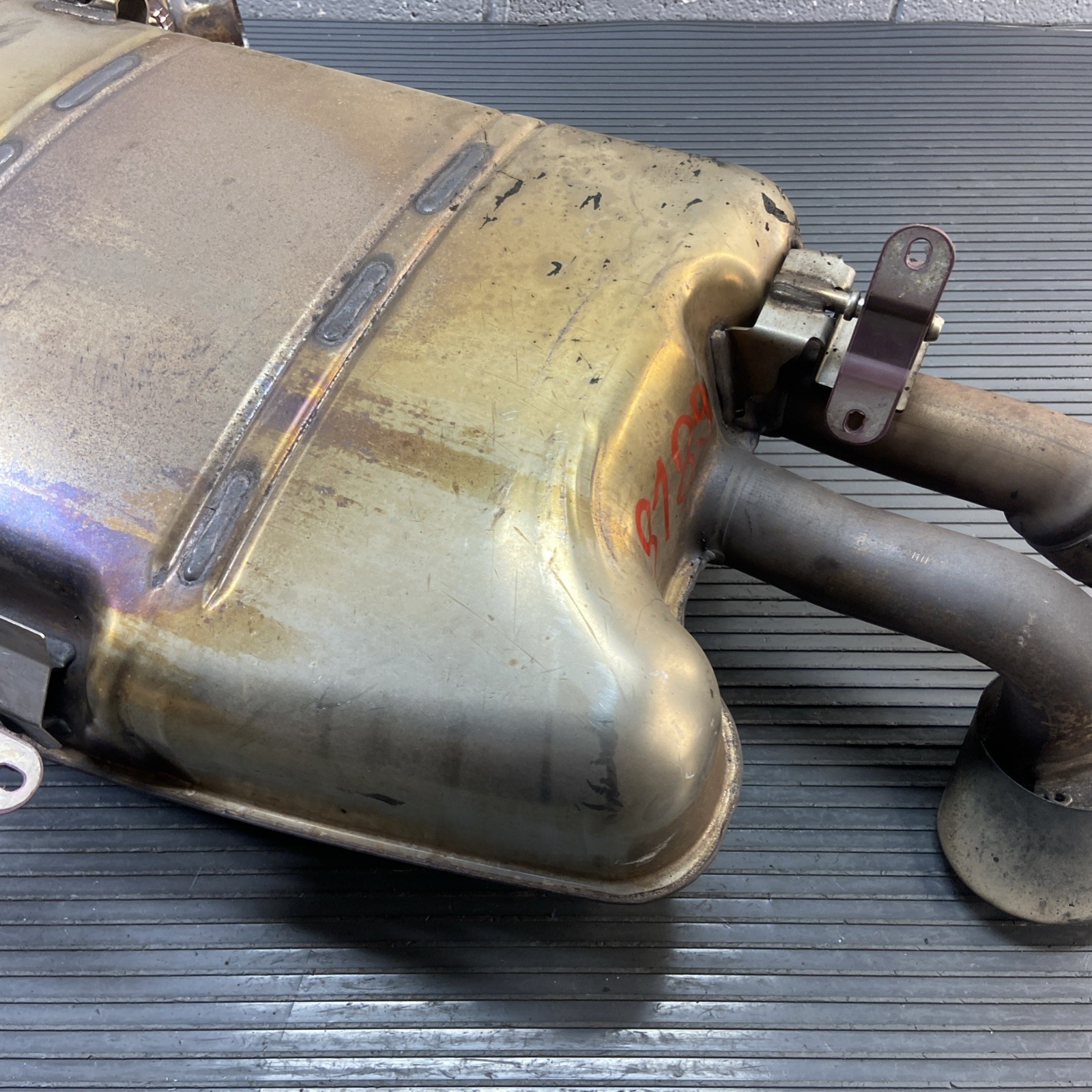 BMW i8 2014-2020 Rear Exhaust tailpipe