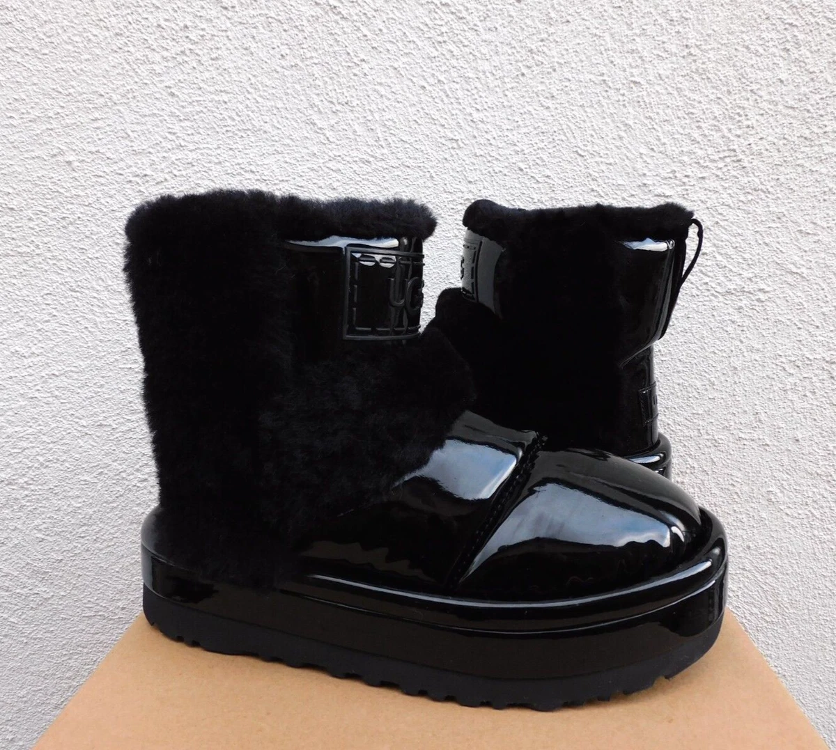Deckers ugg shop charge