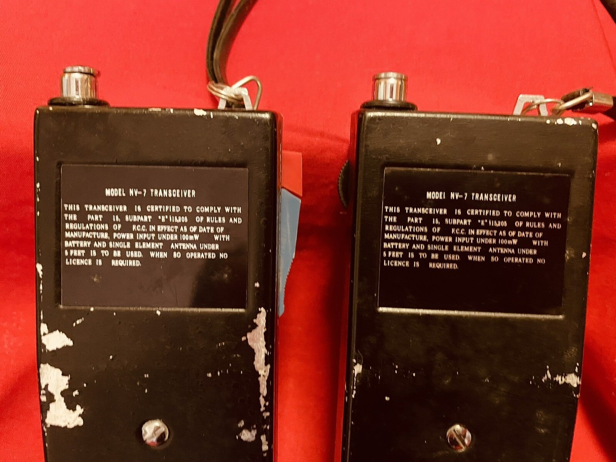 Vintage Skyfon Solid StateTransceiver Walkie Talkie 8 Transistor