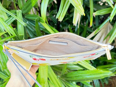 MICHAEL KORS JET SET TRAVEL XL CLUTCH WRISTLET FRUIT MELODY OPTIC