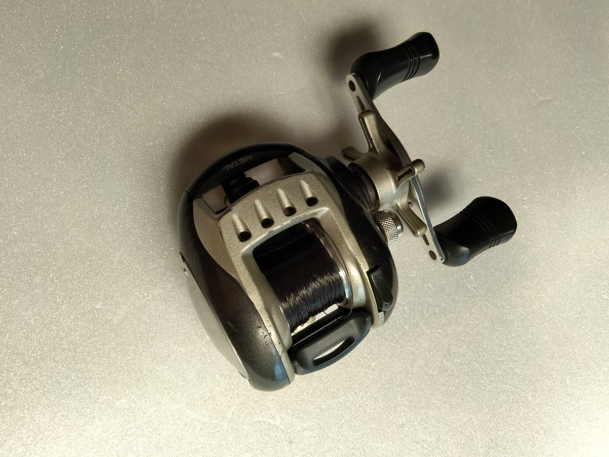 RYOBI Caspro Metal Light T300R Bait casting reel Right handed