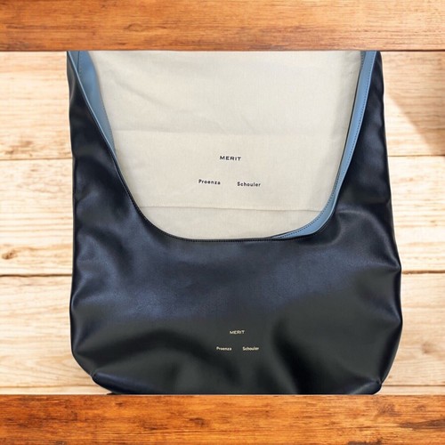 Merit Beauty Proenza Schouler Limited Edition Reversible Vegan Leather Bag NEW - Picture 5 of 6