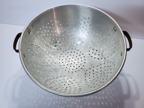 Vintage 6 Heart Colander 10.75” Aluminum 3 Footed Farm Primitive Cottage Country