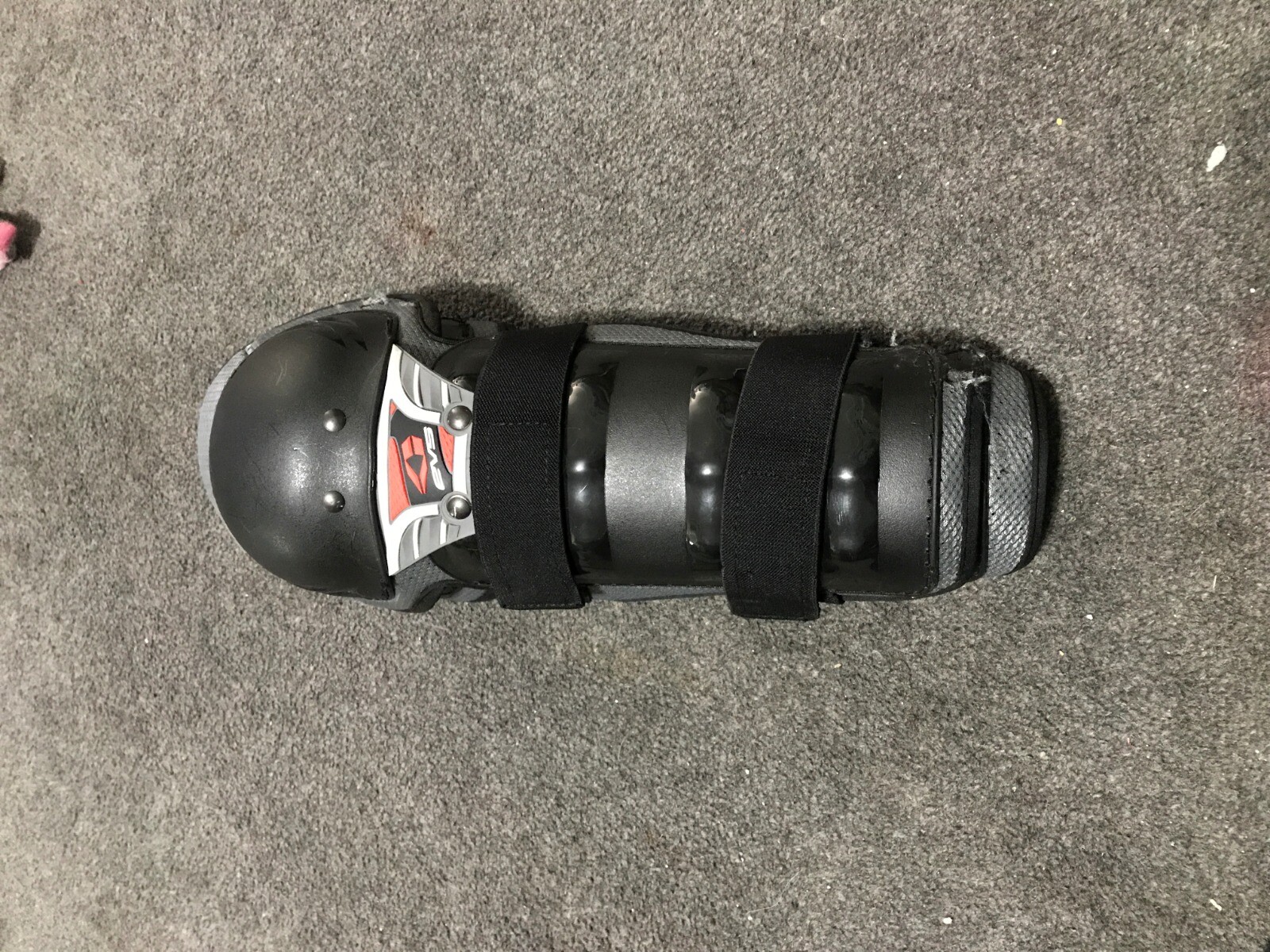 EVS Sports Epic Knee/Shin Guards Black/Red Pair Large/XLarge w/ Crash Damage eBay