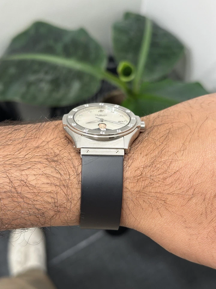 Hublot Classic Fusion Unisex Edición Limitada Ali Bongo President - 1905.1 Foto 4 de 4