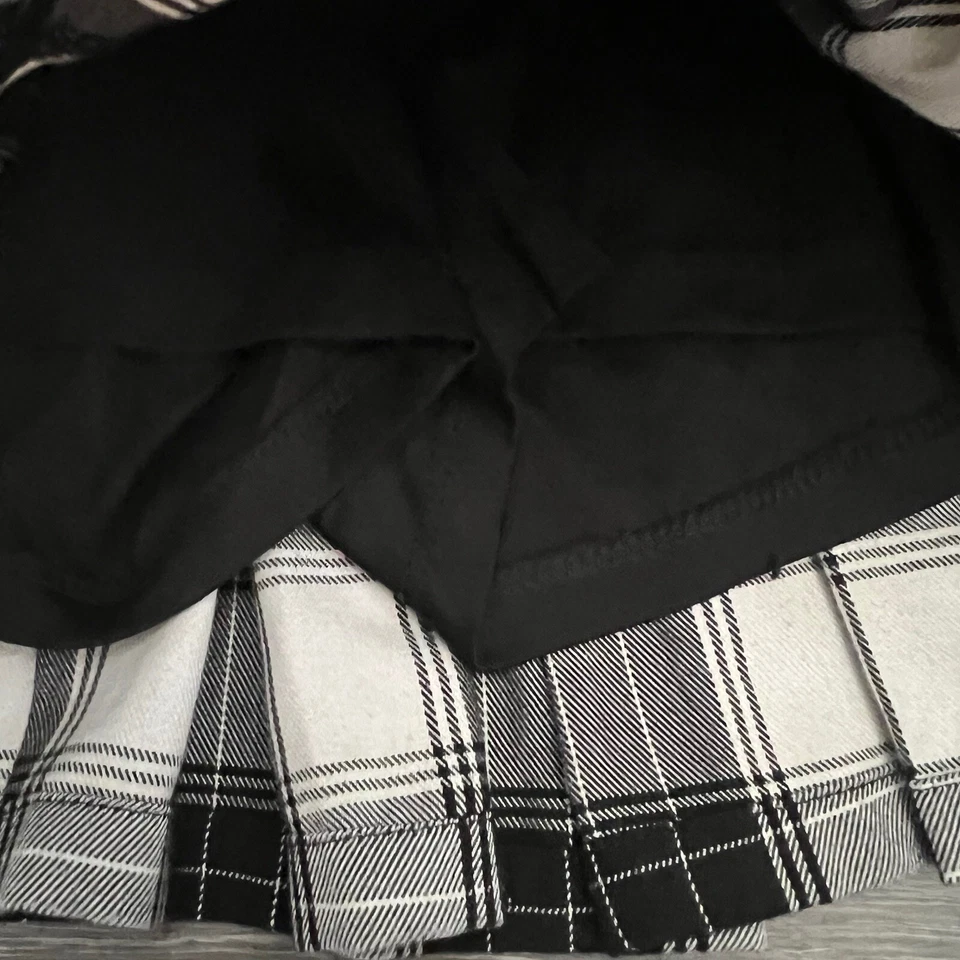 Mini falda plisada a cuadros negra Justice Girls talla 6 hebillas elásticas espalda Foto 4 de 4