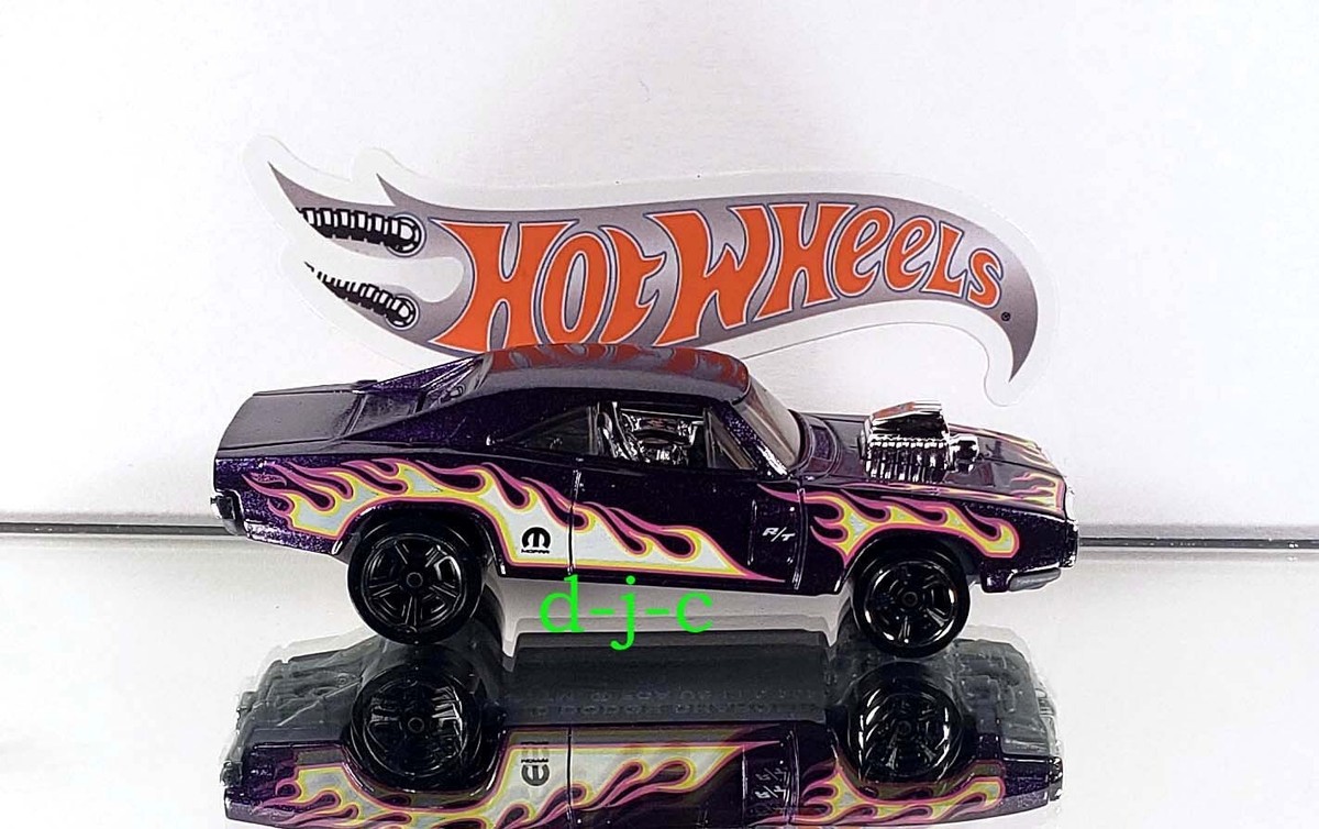 未開封 Hot Wheels NFT 70 Dodge Charger R/T Hot Wheels HW Art Cars '70 Dodge Charger R/T Diecast Car