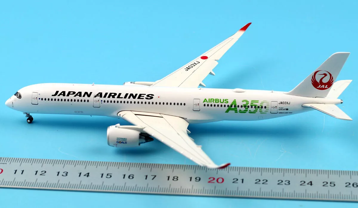 JC Wings 1:400 Japan Airlines A350-900 Diecast Aircraft Model JA03XJ Flaps  Down