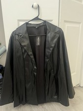 PrettyLittleThing Black Collared Button Blazer Jacket Short US 4