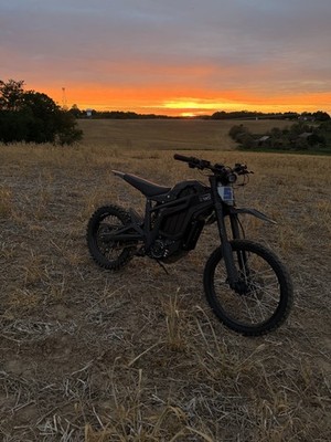 Talaria Sting R MX5. clean bike with lots of upgrades and extras.