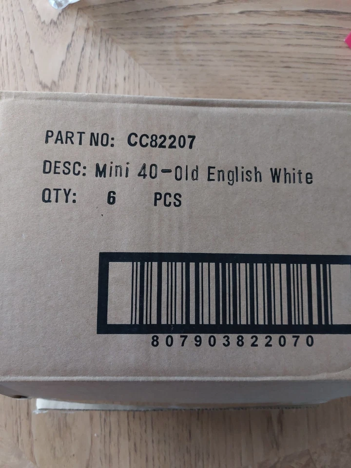 Corgi Mini 40 in old English white  - Image 2 of 4