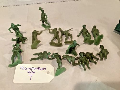 Vintage  Marx Battleground playset 54mm US infantry soldiers figures