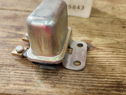 NOS OEM Starter Shut-off Relay 1969-1970 GM Medium Duty 50/60/65 Series 1115848 - Picture 6 of 10