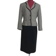 Le Suit Skirt Suit Women's Size 10P/10 Black & White 2-Piece Set Blazer & Skirt
