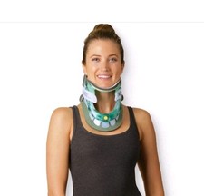 NEW Aspen Vista  Cervical Collar Set With Pads 984002 Neck Support and Comfort