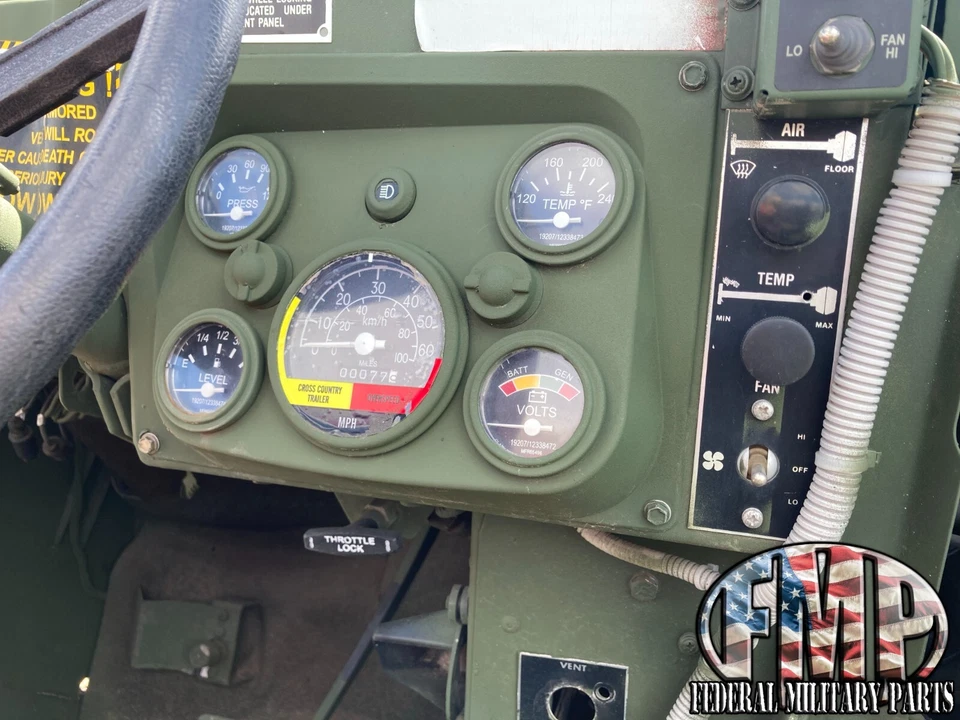 Panel de instrumentos militar bisel medidor de instrumentos verde OTAN 12339735 se adapta a Humvee Foto 2 de 3