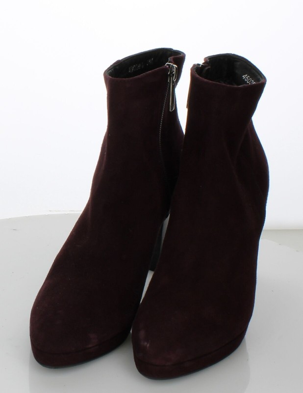 T31 Women's Sz 7 M Aquatalia Suede Heel Booties In Burgundy T31 Women's Sz 7 M Aquatalia Suede Heel Booties In Burgundy