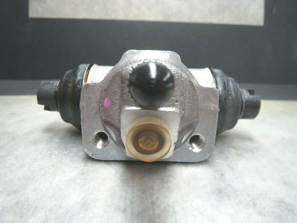 Rear Wheel Cylinder for 1977-1978 Datsun B210 - Made in Japan - Ships Fast! - Image 2 of 4